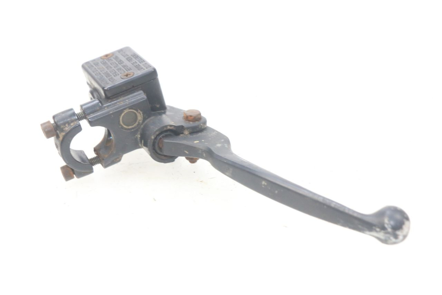 photo de MAITRE CYLINDRE AVANT PEUGEOT KISBEE 4T 50 (2010 - 2017) - Gros plan technique