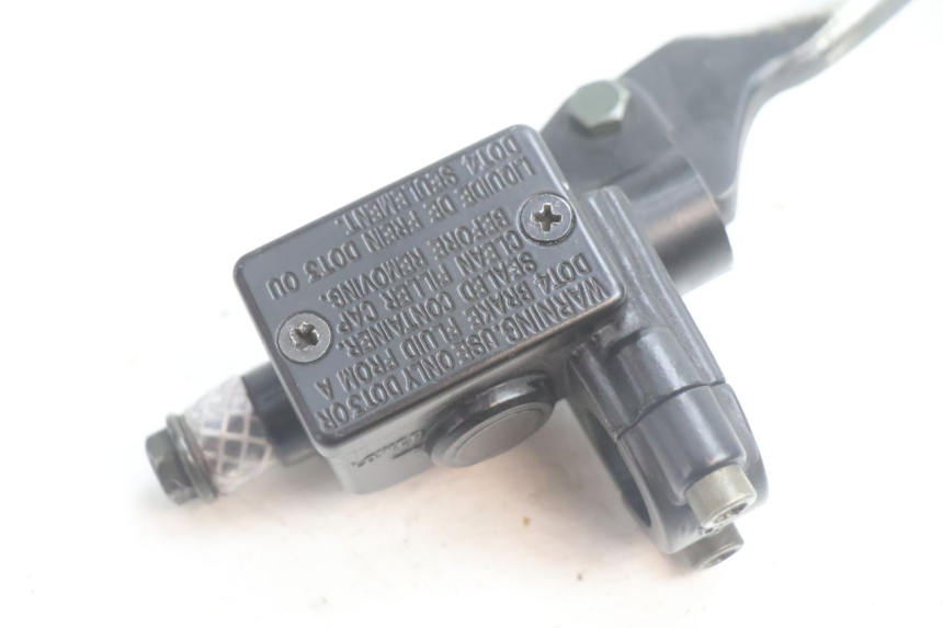 photo de MAITRE CYLINDRE AVANT PEUGEOT KISBEE 4T 50 (2010 - 2017) - Détail de la pièce