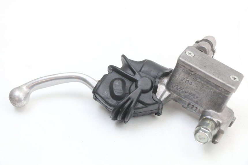 photo de MAITRE CYLINDRE AVANT KAWASAKI KX L 85 (2022 - 2024) - Gros plan technique