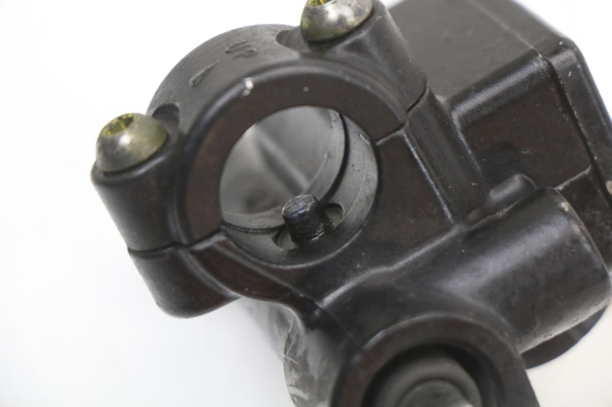 photo de MAITRE CYLINDRE AVANT PIAGGIO LIBERTY 4T 50 (2018 - 2021) - Gros plan technique