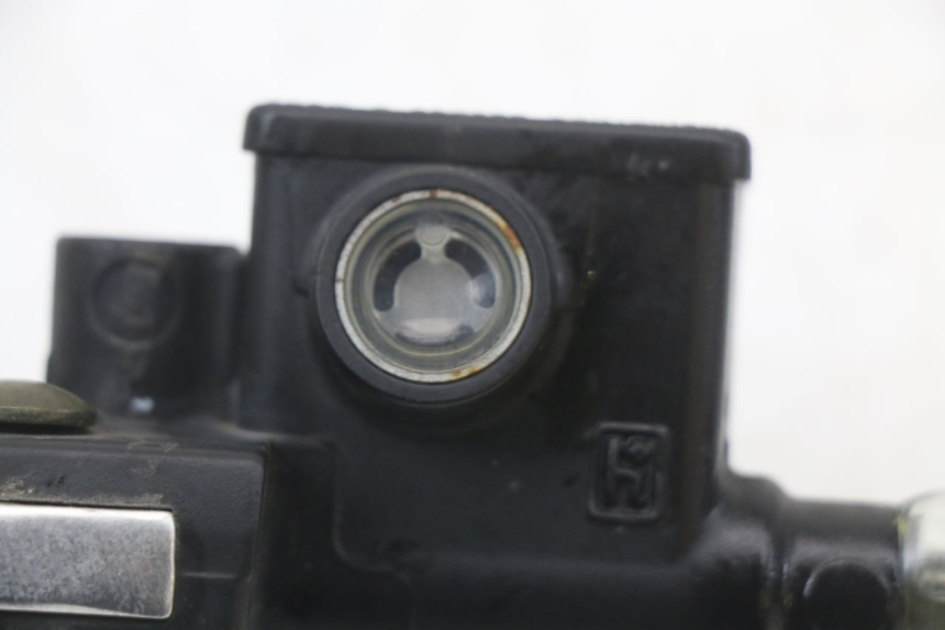 photo de MAITRE CYLINDRE AVANT PIAGGIO LIBERTY 4T 50 (2004 - 2008) - Points de fixation