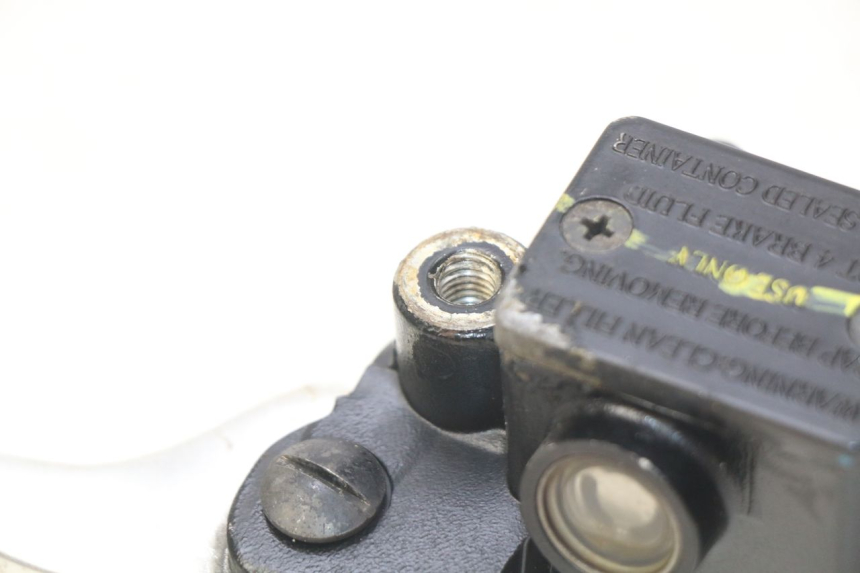 photo de MAITRE CYLINDRE AVANT PIAGGIO LIBERTY IGET 4T 50 (2015 - 2020) - Gros plan technique