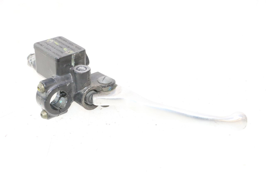 photo de MAITRE CYLINDRE AVANT PIAGGIO LIBERTY IGET 4T 50 (2015 - 2020) - Points de fixation