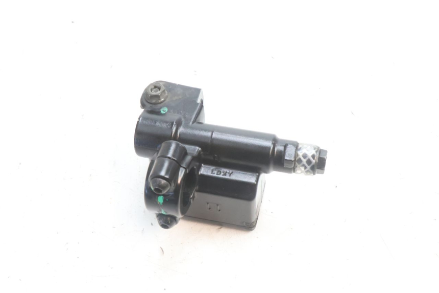 photo de MAITRE CYLINDRE AVANT PIAGGIO LIBERTY IGET 4T 50 (2021 - 2025) - Points de fixation