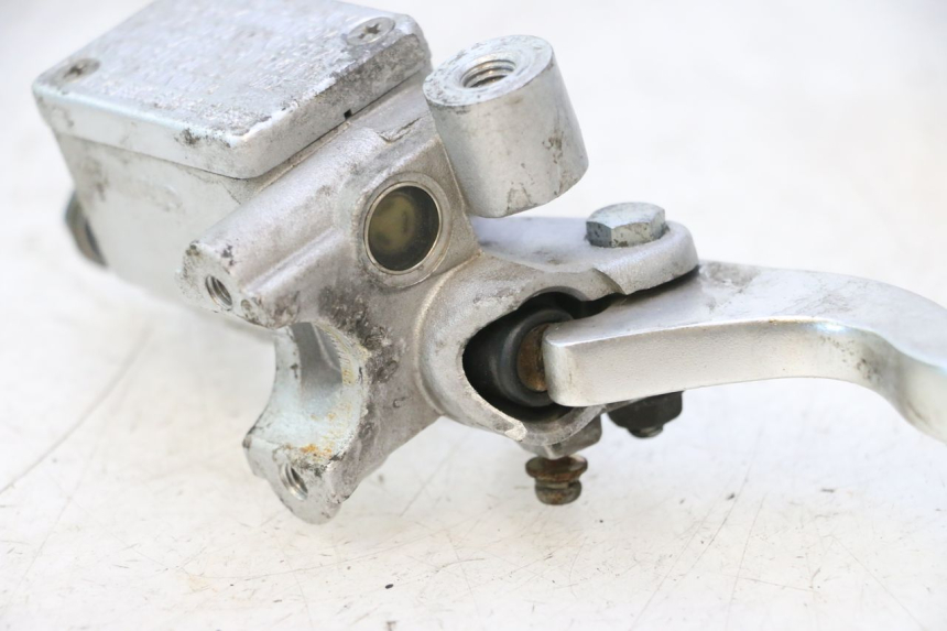 photo de MAITRE CYLINDRE AVANT KYMCO LIKE 125 (2009 - 2016) - Points de fixation