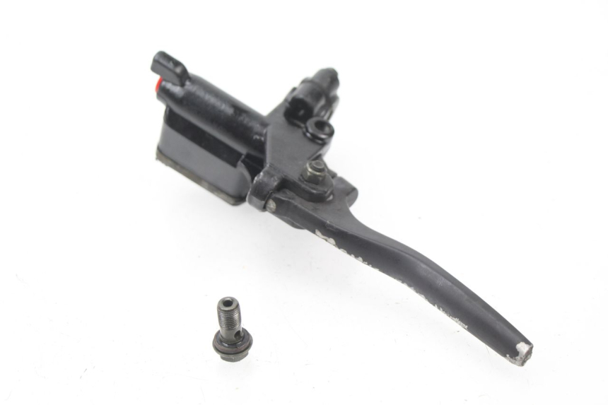 photo de MAITRE CYLINDRE AVANT PEUGEOT LOOXOR 50 (2001 - 2004) - Zoom état d’usage