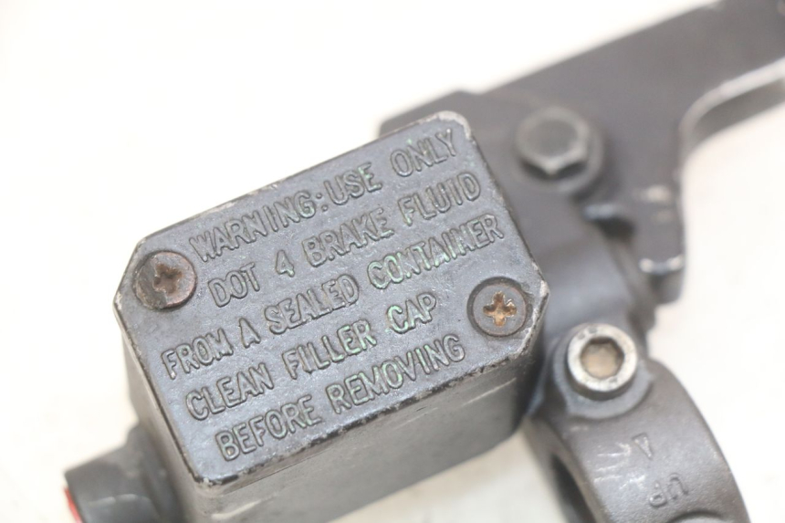 photo de MAITRE CYLINDRE AVANT PEUGEOT LUDIX 50 (2008 - 2017) - Autre angle de vue