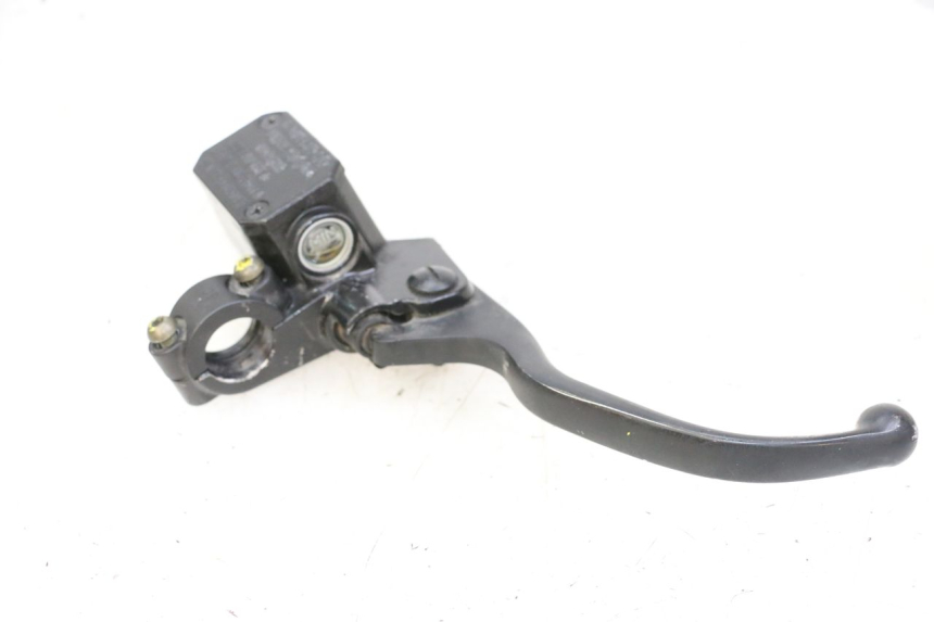 photo de MAITRE CYLINDRE AVANT PIAGGIO MP3 500 (2014 - 2017) - Gros plan technique