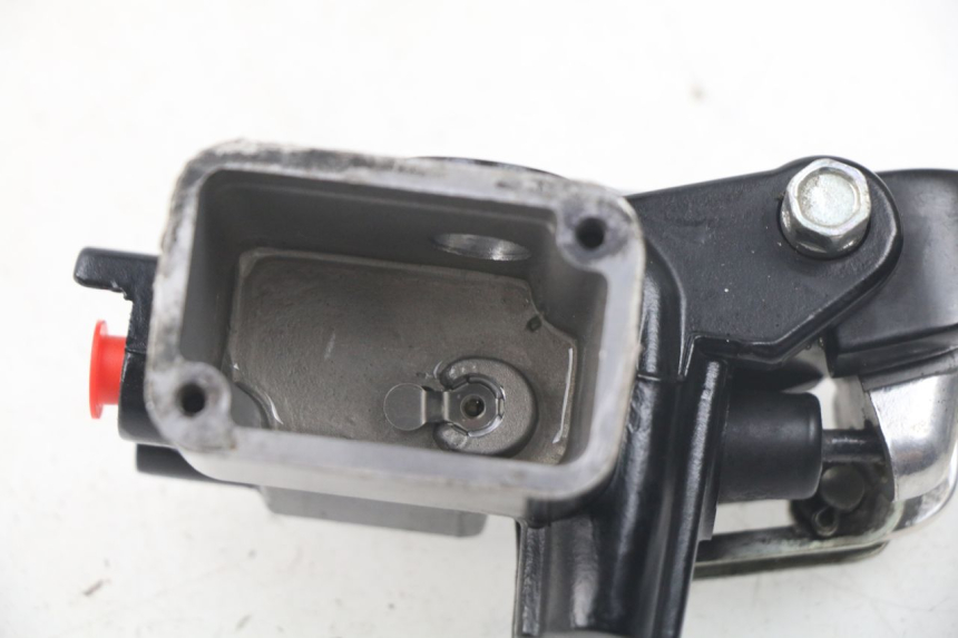 photo de MAITRE CYLINDRE AVANT MBK MW TRYPTIK 125 (2017 - 2022) - Détail de la pièce