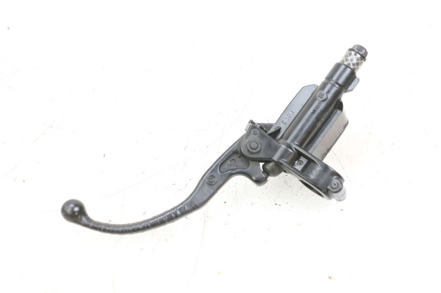 photo de MAITRE CYLINDRE AVANT YAMAHA NEOS NEO'S 4T 50 (2008 - 2016) - Points de fixation