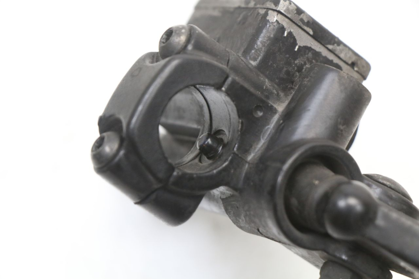 photo de MAITRE CYLINDRE AVANT PIAGGIO NEW TYPHOON 50 (2018 - 2021) - Points de fixation