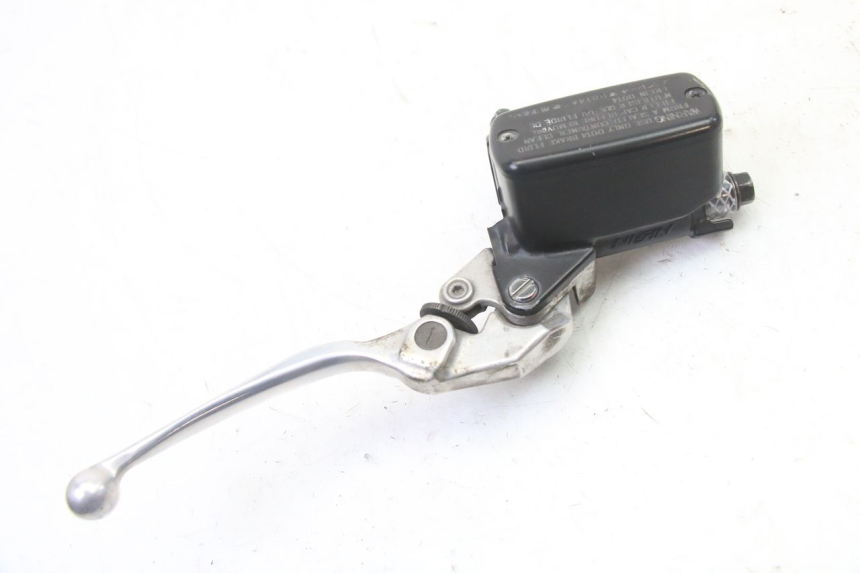 photo de MAITRE CYLINDRE AVANT HONDA NTV DEAUVILLE ABS 700 (2007 - 2016) - Gros plan technique