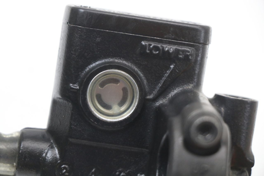 photo de MAITRE CYLINDRE AVANT HONDA PCX (JF28) 125 (2009 - 2011) - Vue d’ensemble