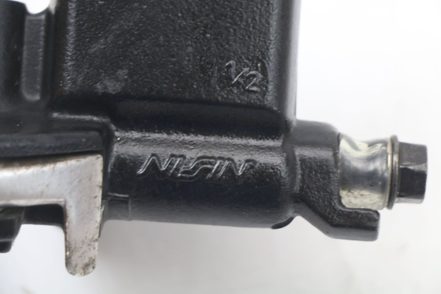 photo de MAITRE CYLINDRE AVANT HONDA PCX (JF28) 125 (2009 - 2011) - Points de fixation