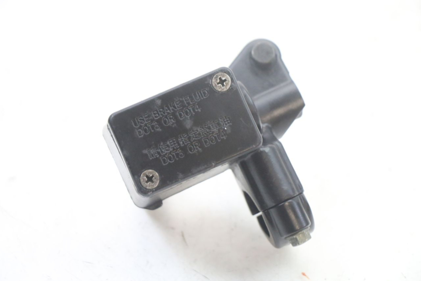 photo de MAITRE CYLINDRE AVANT KYMCO PEOPLE S 125 (2000 - 2008) - Vue principale