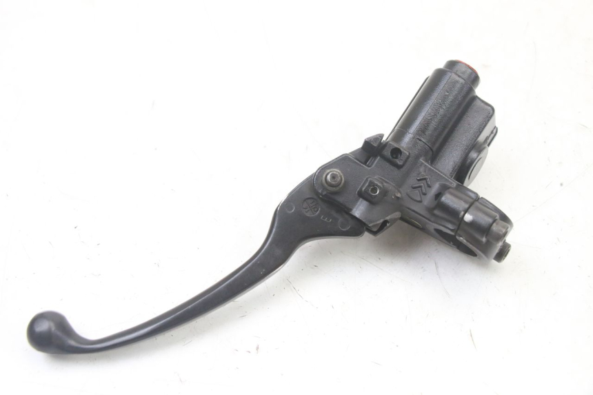 photo de MAITRE CYLINDRE AVANT PEUGEOT KISBEE 4T 50 (2018 - 2022) - Vue d’ensemble