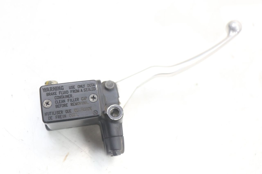 photo de MAITRE CYLINDRE AVANT PEUGEOT SATELIS 125 (2010 - 2012) - Détail de la pièce