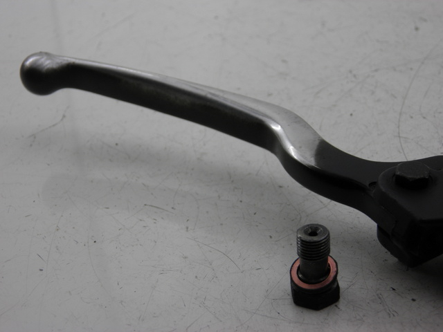 photo de MAITRE CYLINDRE AVANT PIAGGIO X8 STREET 125 (2006 - 2007) - Zoom état d’usage