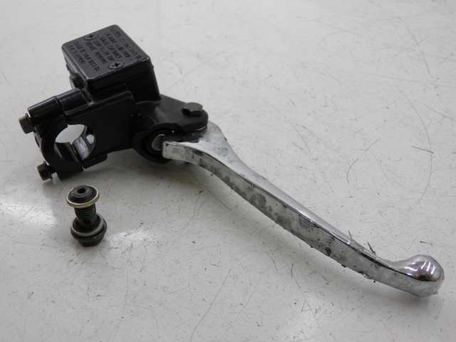 photo de MAITRE CYLINDRE AVANT QINGQI SPEEDY 50 (2005 - 2007) - Gros plan technique