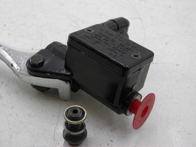 photo de MAITRE CYLINDRE AVANT QINGQI SPEEDY 50 (2005 - 2007) - Vue d’ensemble