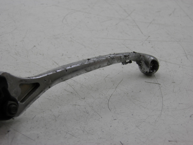 photo de MAITRE CYLINDRE AVANT QINGQI SPEEDY 50 (2005 - 2007) - Points de fixation