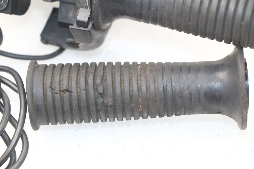 photo de MAITRE CYLINDRE AVANT BMW R GS 1150 (1999 - 2004) - Autre angle de vue