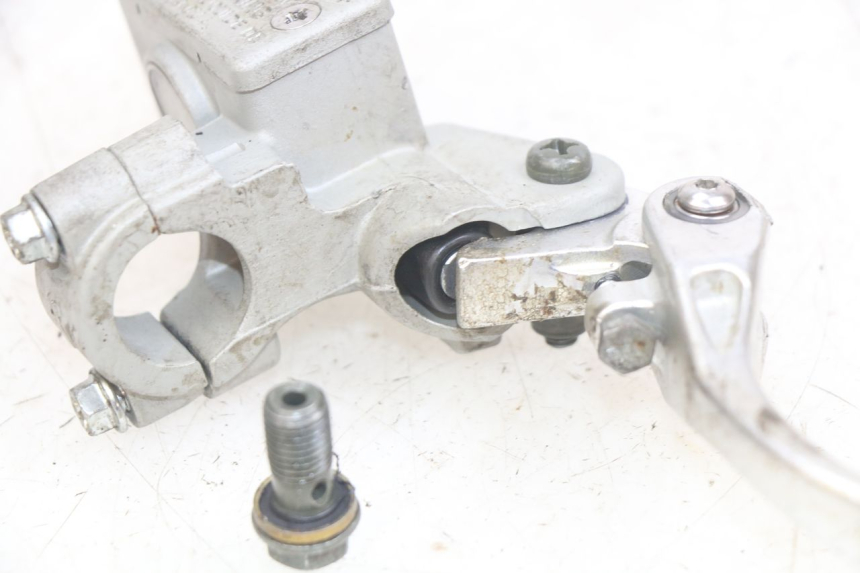 photo de MAITRE CYLINDRE AVANT YCF R-START 125 - Vue d’ensemble