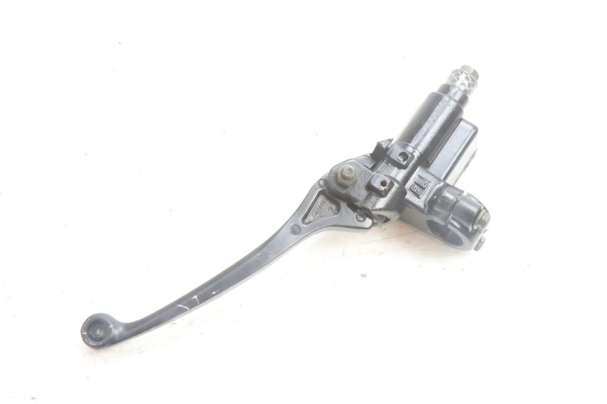 photo de MAITRE CYLINDRE AVANT TNT MOTOR ROMA 10' 4T 50 (2007 - 2018) - Points de fixation