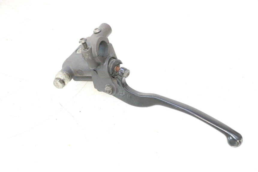 photo de MAITRE CYLINDRE AVANT MZ RT 125 (2000 - 2008) - Points de fixation