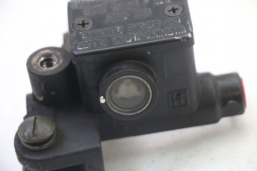 photo de MAITRE CYLINDRE AVANT GILERA RUNNER SL 50 (2006 - 2009) - Gros plan technique