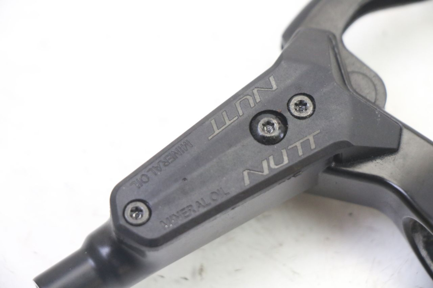 photo de MAITRE CYLINDRE AVANT HERO S10 1 - Autre angle de vue