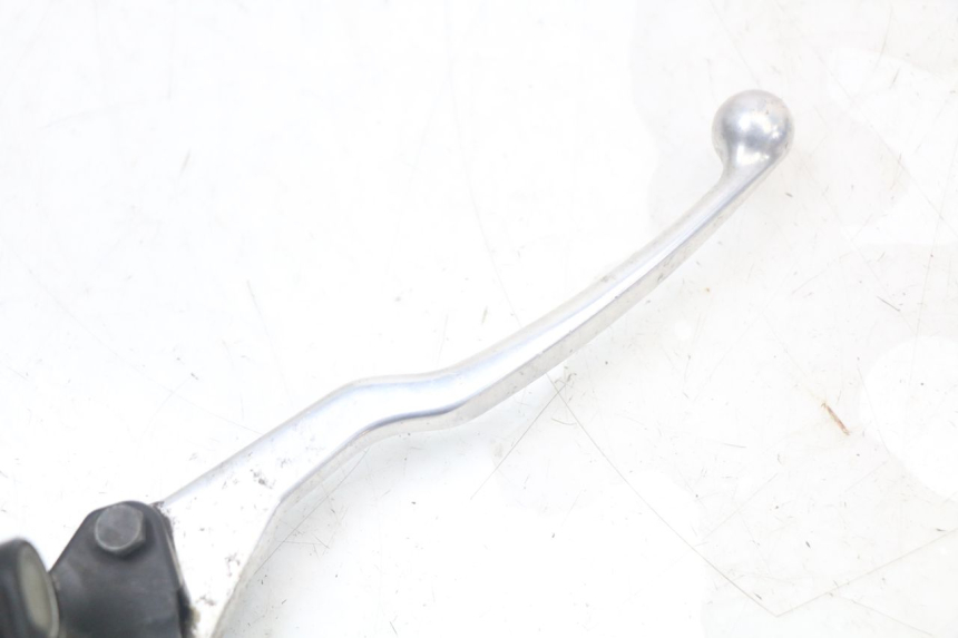 photo de MAITRE CYLINDRE AVANT PEUGEOT SATELIS 125 (2006 - 2009) - Autre angle de vue