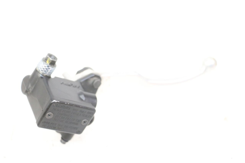 photo de MAITRE CYLINDRE AVANT PEUGEOT SATELIS 125 (2013 - 2018) - Zoom état d’usage