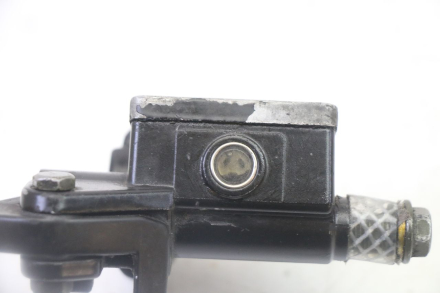 photo de MAITRE CYLINDRE AVANT DERBI SENDA SM DRD 50 (2008 - 2013) - Vue d’ensemble