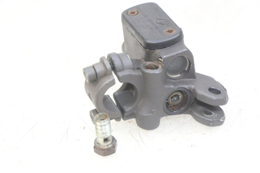 photo de MAITRE CYLINDRE AVANT GAS-GAS SM ROOKIE 50 (2001 - 2005) - Autre angle de vue