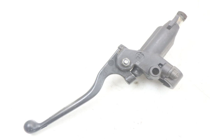 photo de MAITRE CYLINDRE AVANT PEUGEOT SPEEDFIGHT 100 (1997 - 2007) - Gros plan technique