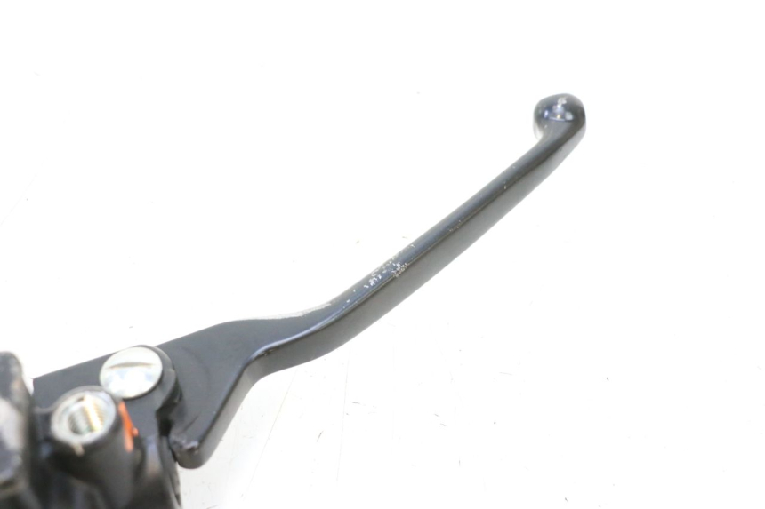 photo de MAITRE CYLINDRE AVANT APRILIA SR MOTARD 50 (2012 - 2018) - Autre angle de vue