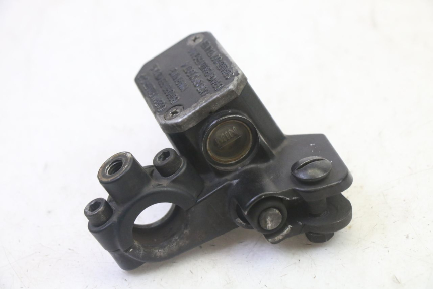 photo de MAITRE CYLINDRE AVANT APRILIA SR R 2T LC 50 (2018 - 2021) - Autre angle de vue