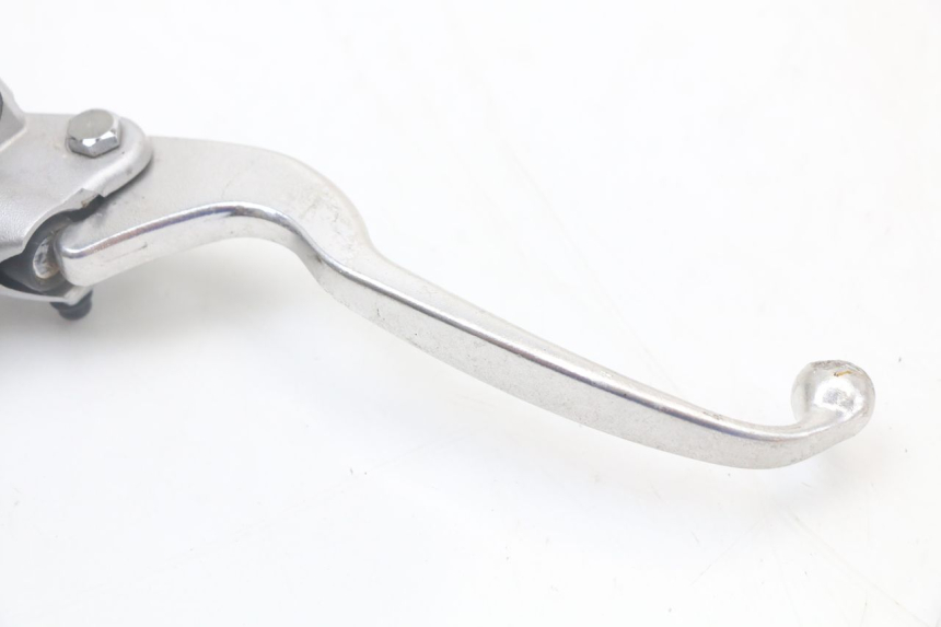 photo de MAITRE CYLINDRE AVANT KYMCO SUPER 8 4T 50 (2018 - 2020) - Gros plan technique