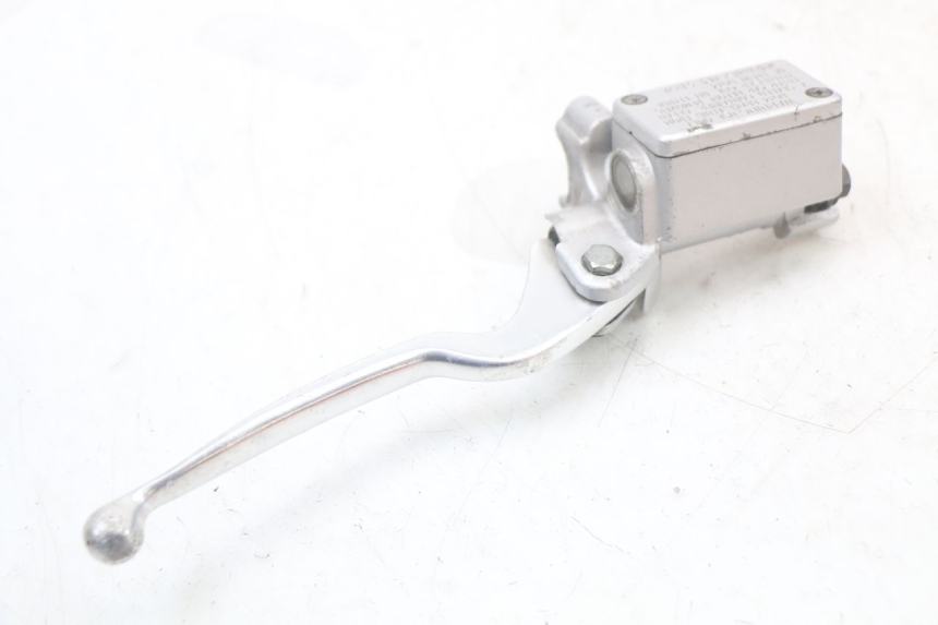 photo de MAITRE CYLINDRE AVANT KYMCO SUPER 8 125 (2008 - 2015) - Autre angle de vue