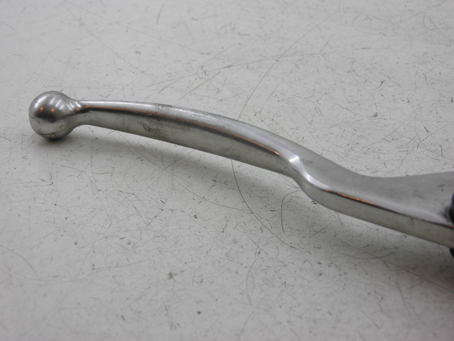 photo de MAITRE CYLINDRE AVANT SYM GTS 125 (2005 - 2008) - Zoom état d’usage