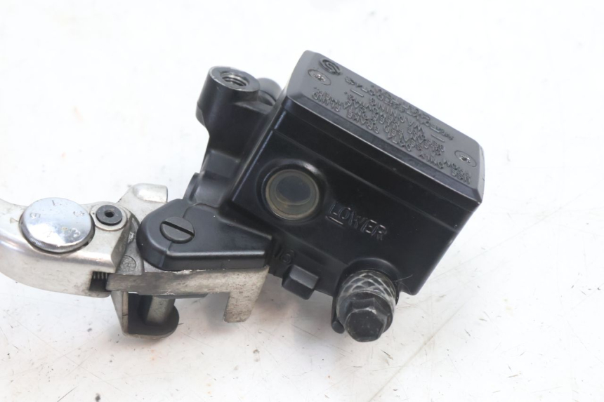 photo de MAITRE CYLINDRE AVANT YAMAHA TDM ABS 900 (2002 - 2014) - Zoom état d’usage