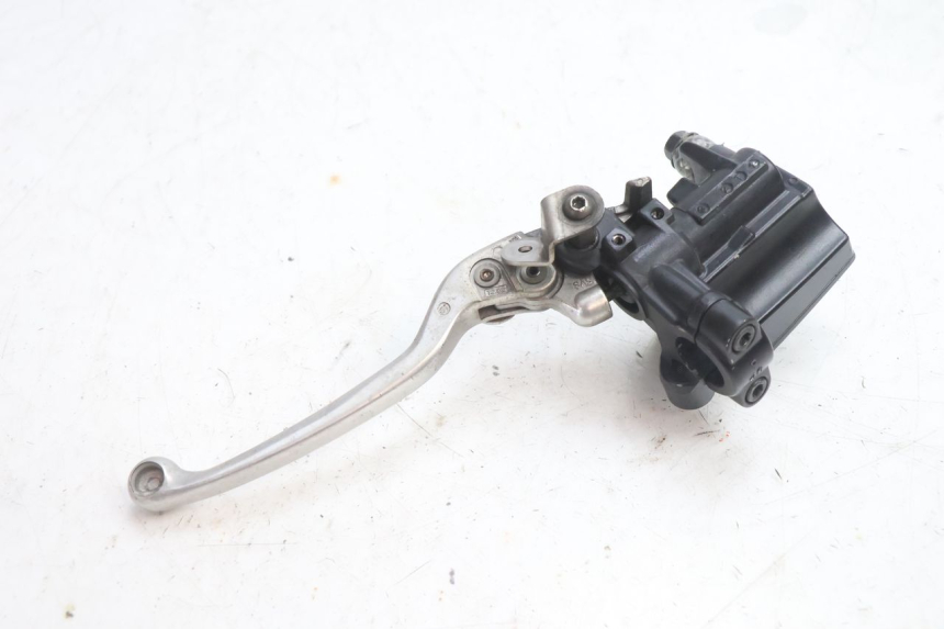 photo de MAITRE CYLINDRE AVANT YAMAHA TDM ABS 900 (2002 - 2014) - État de surface