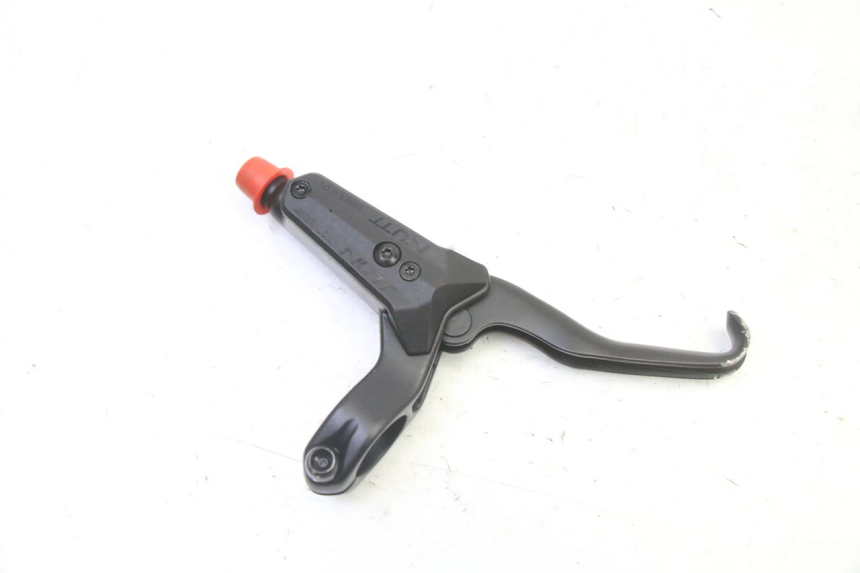 photo de MAITRE CYLINDRE AVANT DUALTRON VICTOR LIMITED 1 - Détail de la pièce