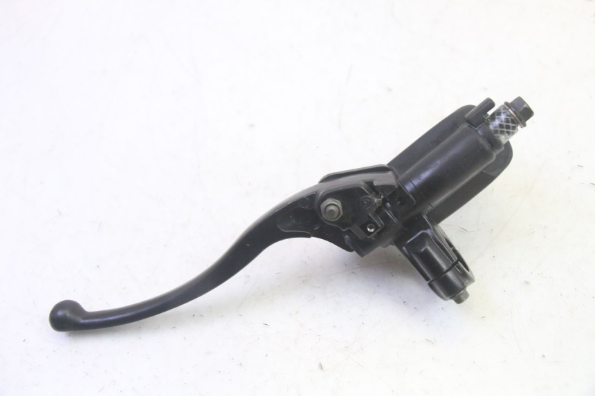 photo de MAITRE CYLINDRE AVANT DAELIM VJ ROADWIN FI 125 (2008 - 2017) - Points de fixation