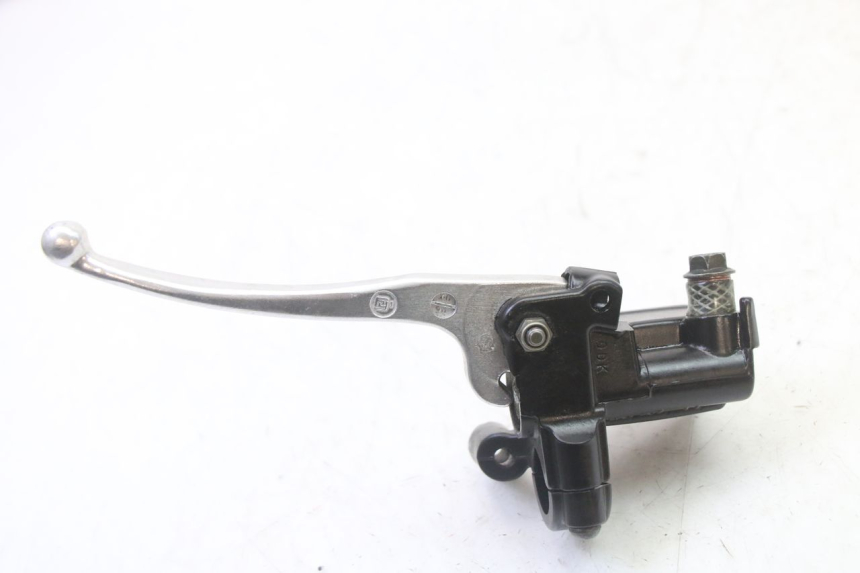 photo de MAITRE CYLINDRE AVANT MBK WAAP 125 (2008 - 2013) - Points de fixation