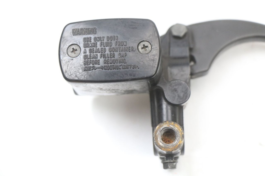 photo de MAITRE CYLINDRE AVANT YAMAHA XMAX X-MAX ABS 125 (2017 - 2020) - Gros plan technique