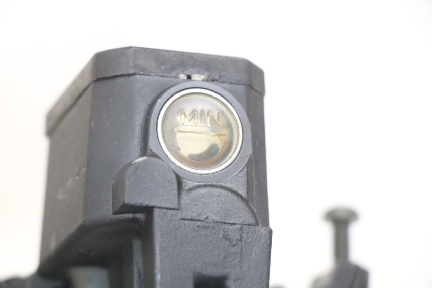 photo de MAITRE CYLINDRE AVANT YAMAHA XMAX X-MAX 125 (2006 - 2009) - Détail de la pièce