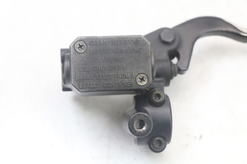 photo de MAITRE CYLINDRE AVANT YAMAHA XMAX X-MAX 125 (2006 - 2009) - Détail de la pièce