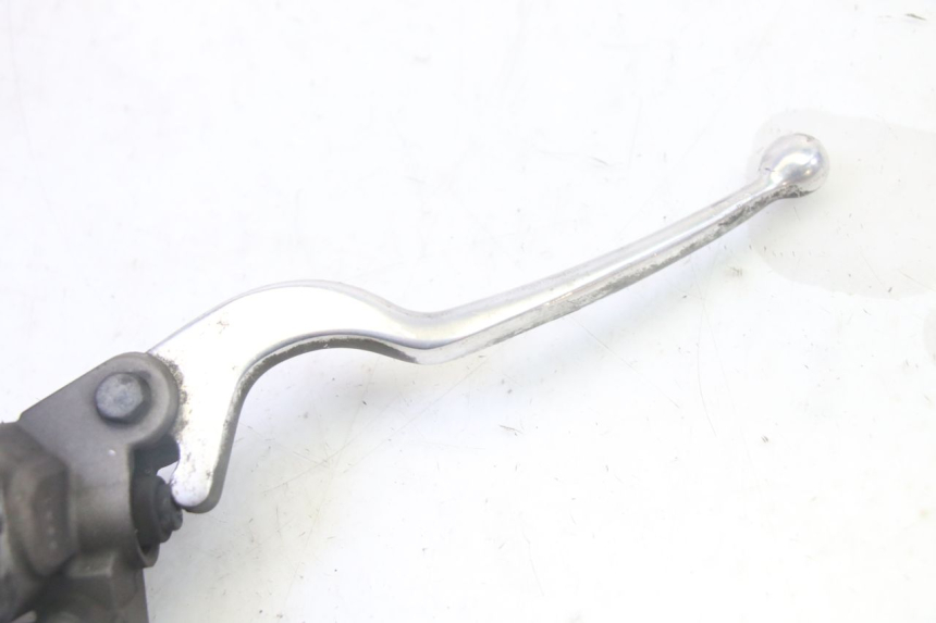 photo de MAITRE CYLINDRE AVANT YAMAHA X-MAX XMAX 125 (2010 - 2013) - Autre angle de vue